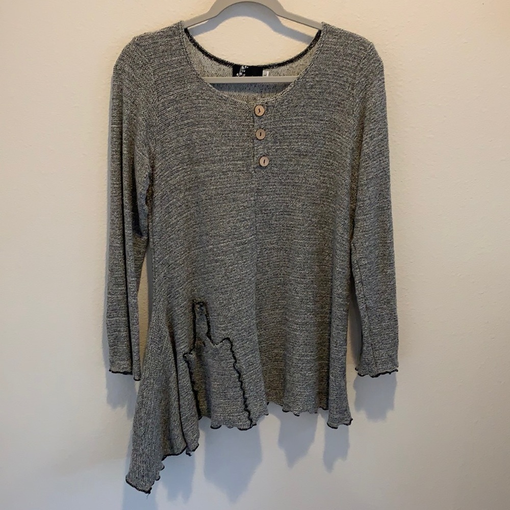 Fenini Casual Womens Sweater. Very soft feel. Sz L​​​​​​​​​​​​​​​​​​​​​​​